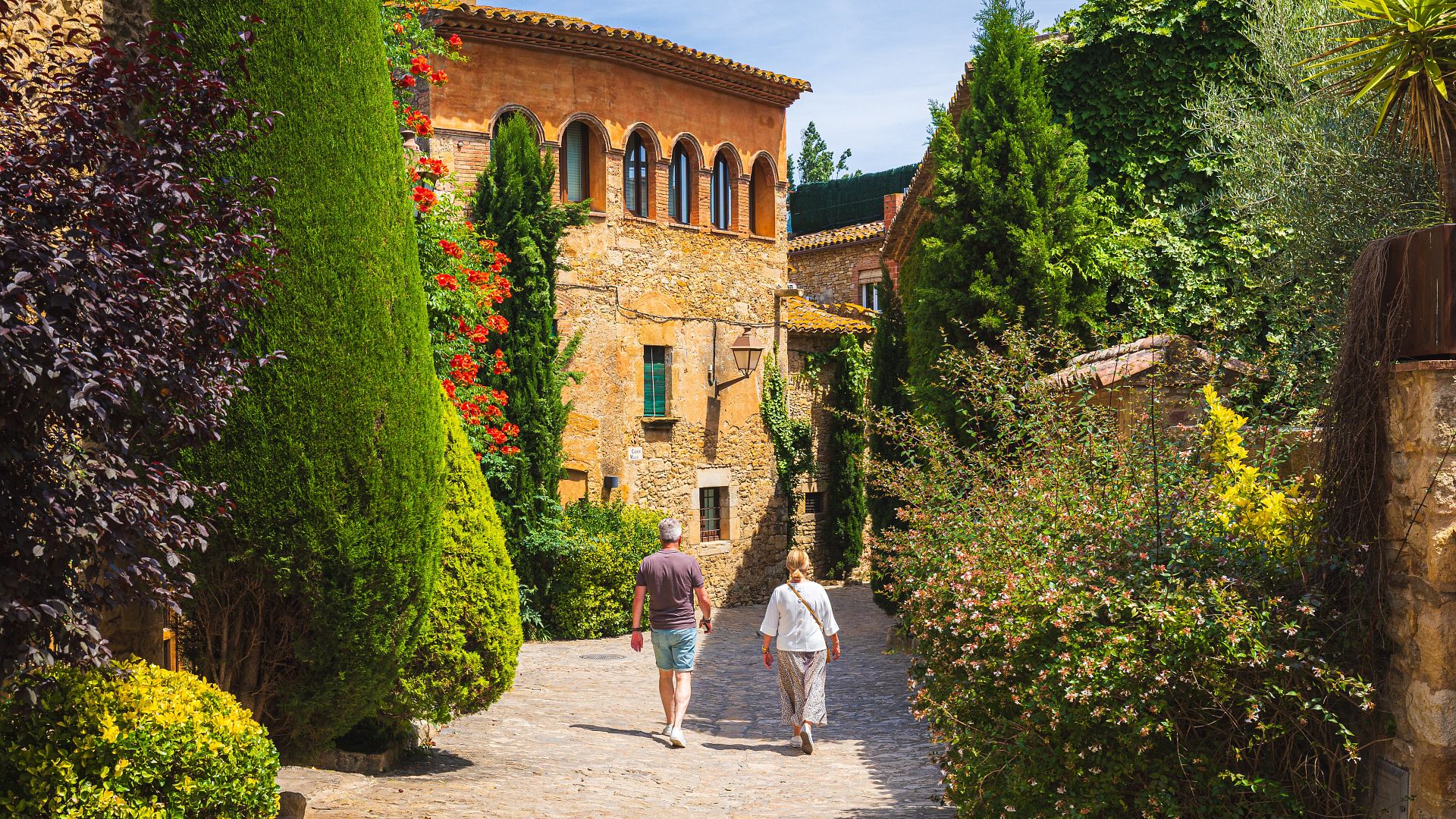 Descubre todo lo que te espera alrededor de Hotel Mas Ses Vinyes