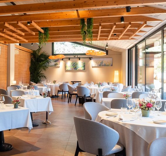 Ses Vinyes Restaurant by Ivan Beumala
